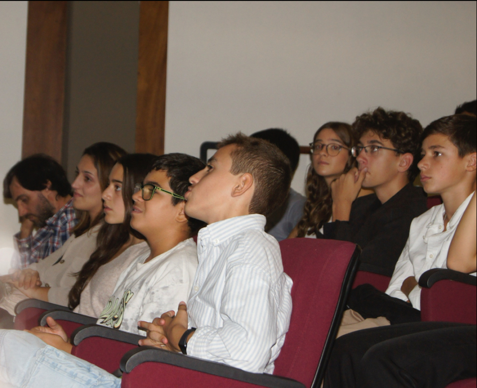 Aminata comemora o seu 43º Aniversário