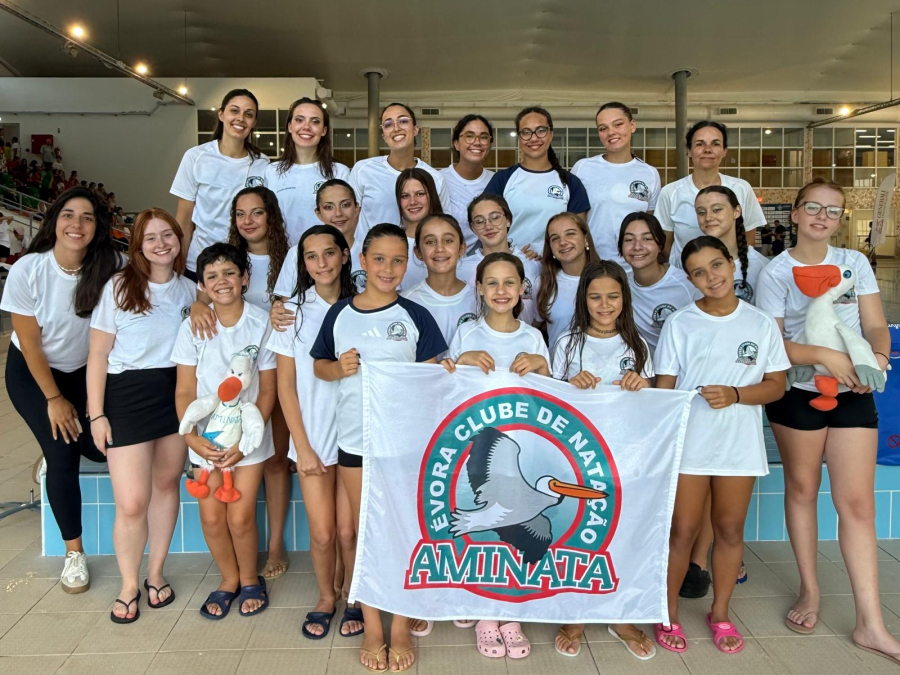 AMINATA destaca-se no Campeonato Nacional de Verão de Natação Artística